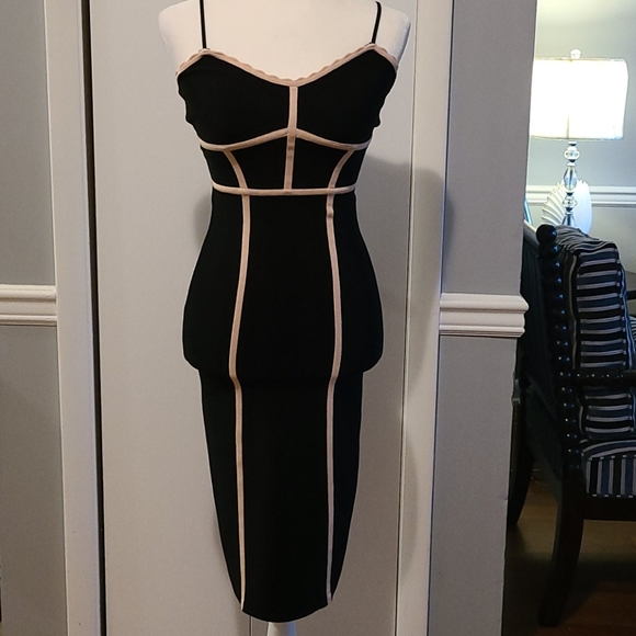 BCBGMaxAzria Dresses & Skirts - BCBGMaxAzria Spaghetti Strap Dress-Bare Pi…